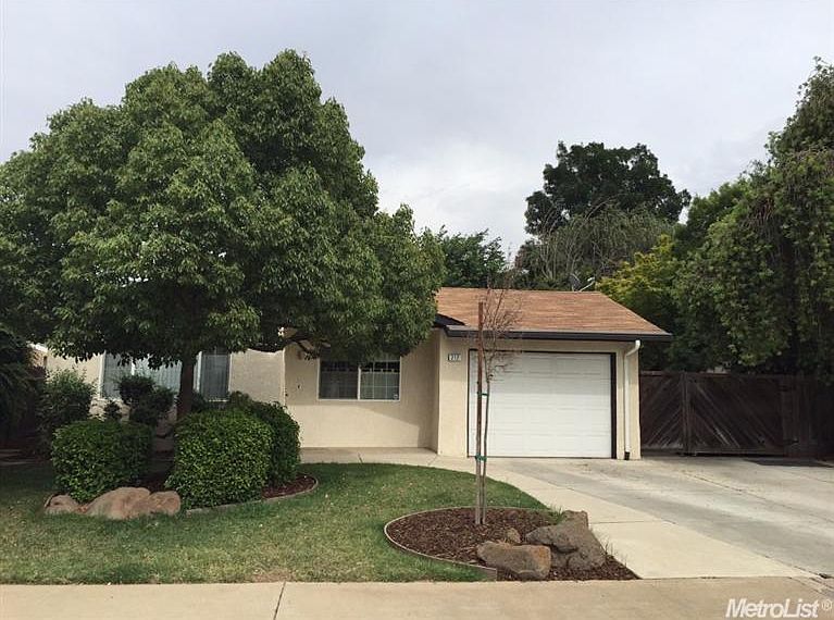 1st image of 212 Becky Way