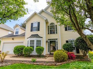 127 Foxtail Dr, Mooresville, NC 28117