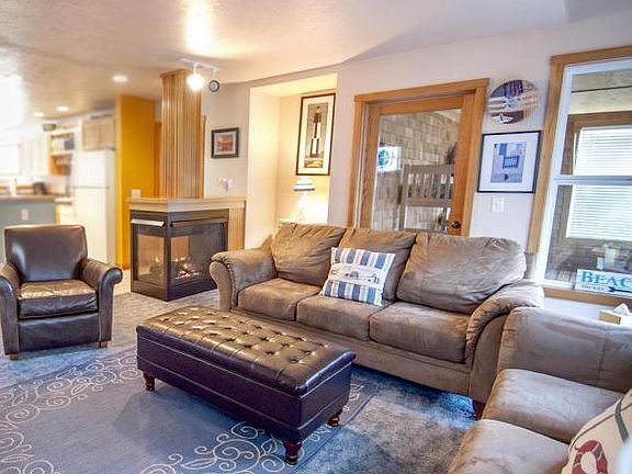 4th image of 5715 Barefoot Ln