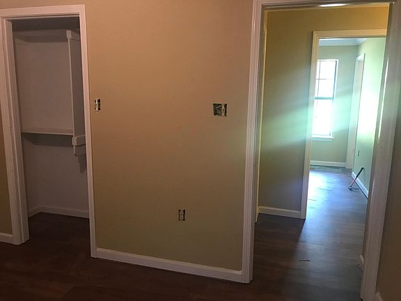 4th image of 3005 Mary Dr