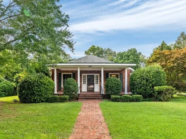 700 7th Ave, Opelika, AL 36801