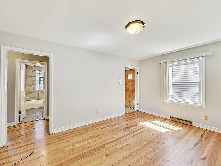 6815 Forestdale Ave — Photo 3
