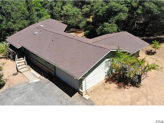 5th image of 685 Fair Oaks Ln