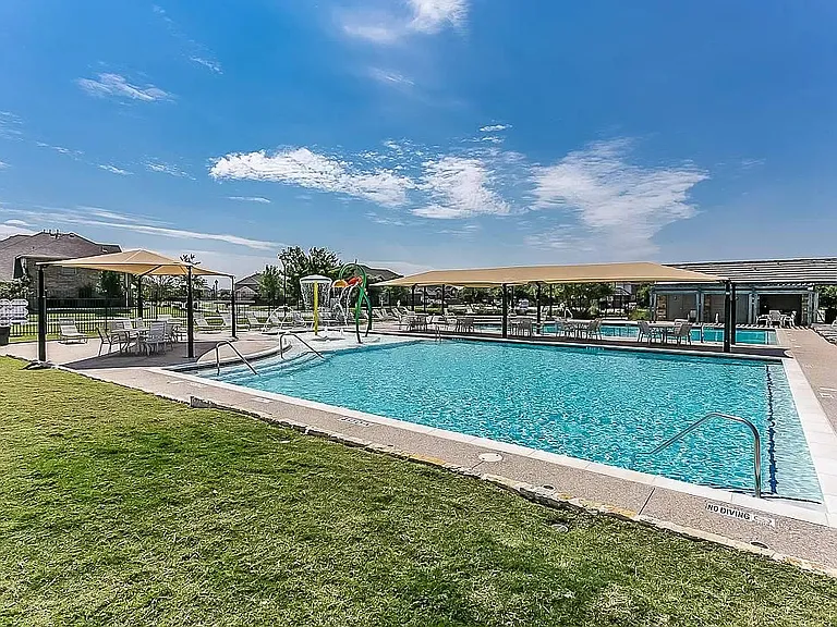 1318 Plum Valley Dr — Photo 26