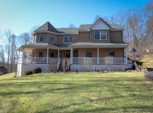 26 Dorothy Dr, Shawangunk, NY 12566