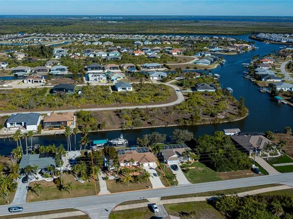 8861 Calumet Blvd, Pt Charlotte, FL 33981