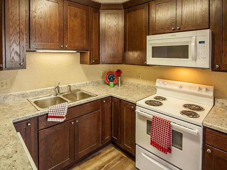 Lakota Village Townhomes — Photo 7