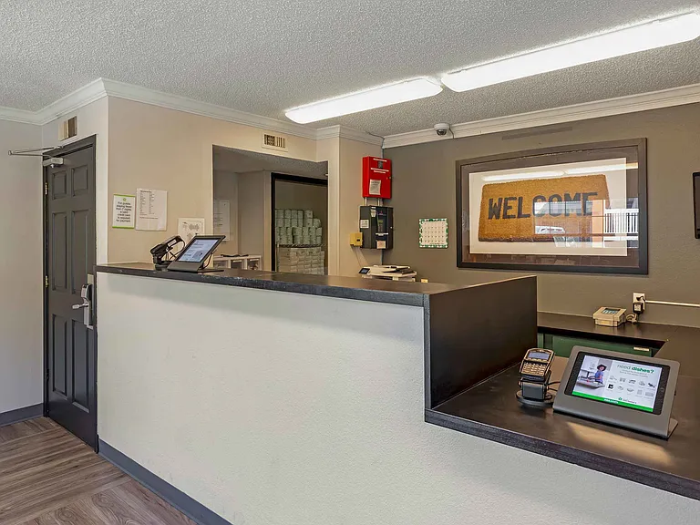 Lobby and Guest Check-in