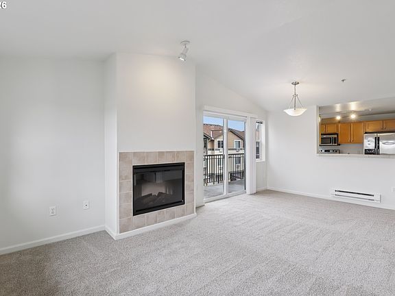 5th image of 760 NW 185th Ave Unit 308