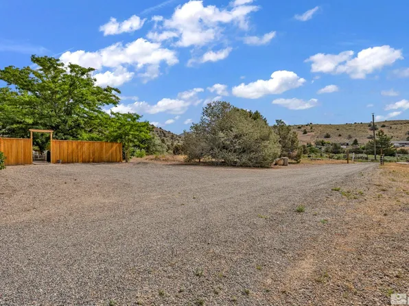 1480 Sandstone Dr, Wellington, NV 89444