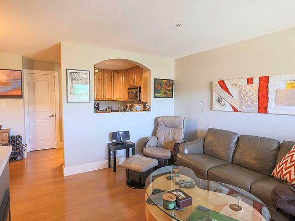 5th image of 103-5901 71st Ave #103