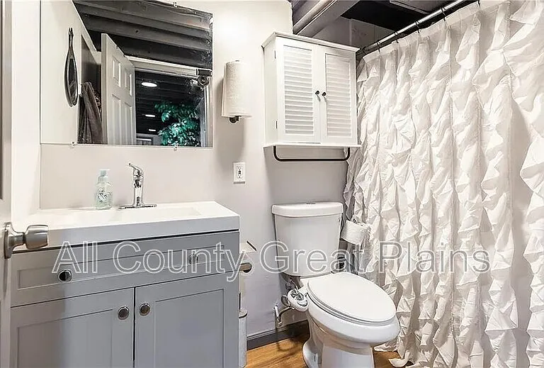 8707 E 74th Ter — Photo 13