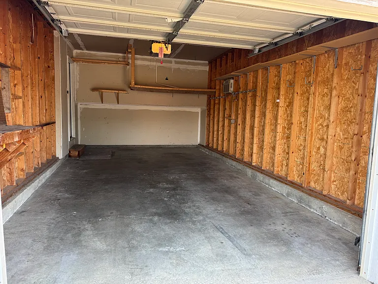 630 N James Ave — Photo 25