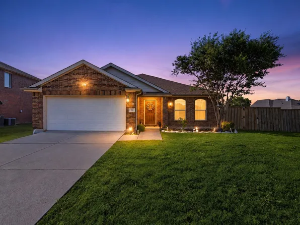 301 Long Prairie Dr, Forney, TX 75126
