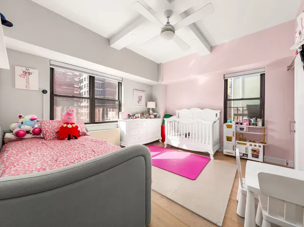 315 East 65th Street image 8 of 13