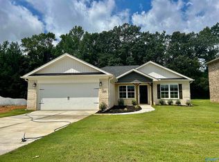 106 Gulf Hills Ave, Toney, AL 35773