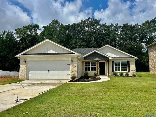 106 Gulf Hills Ave, Toney, AL 35773