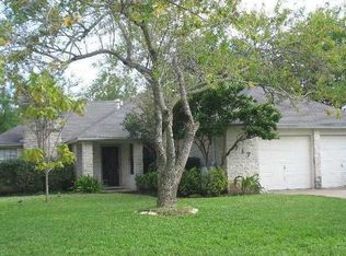 717 Cactus Bend Dr, Pflugerville, TX 78660