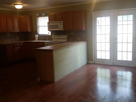 3rd image of 319 S 23rd St