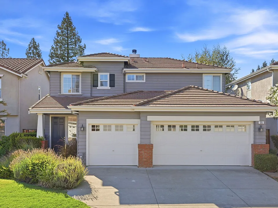 25 Nerine Ct