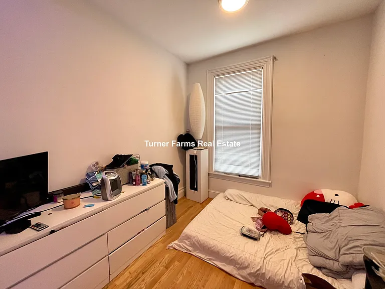 38 Newton St #2A — Photo 11