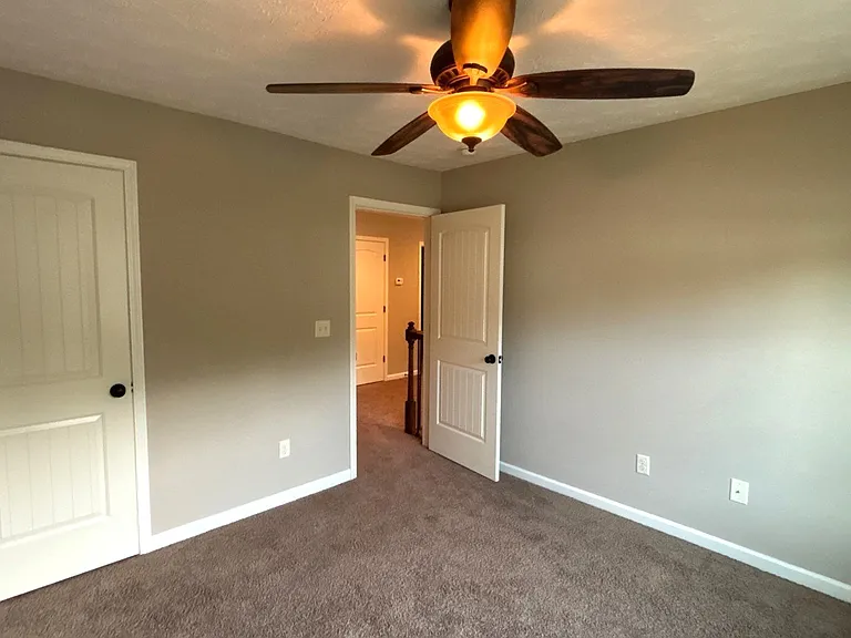 Upstairs Bedroom 3