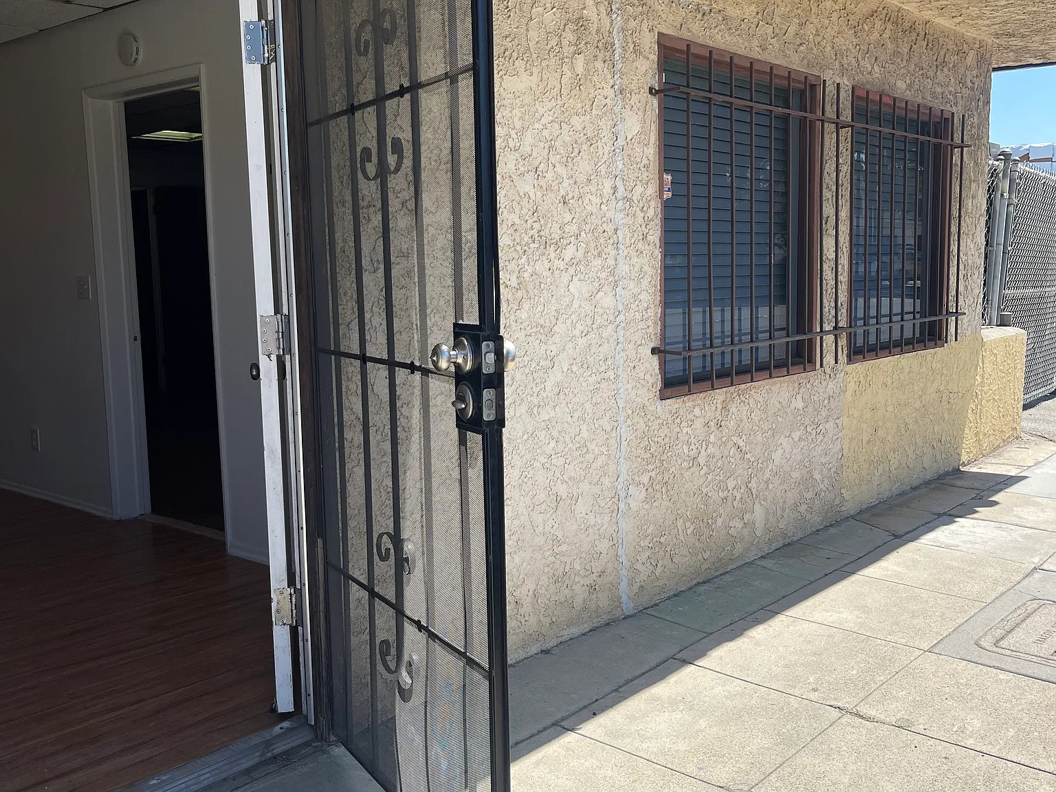 2 bed, 1.5 bath, 1000 sqft, $2,500 — Photo 3