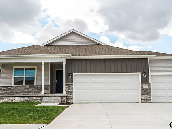 8111 S 200th St, Gretna, NE 68028