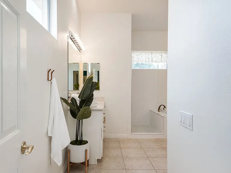 78444 Ewarton Rd — Photo 1