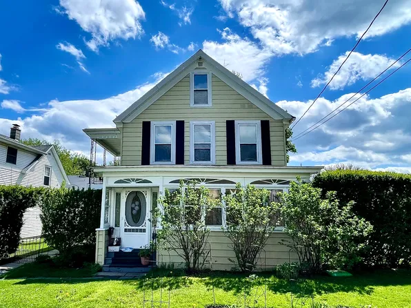 32 Wilmer Ave, Cohoes, NY 12047