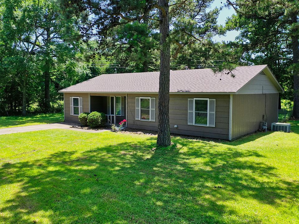 1st image of 312 Harris Cir