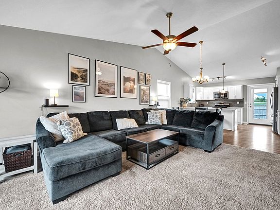5th image of 314 Bobwhite Way