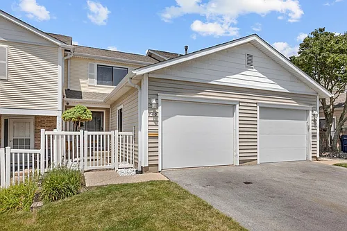 740 Lakeview Pt Photo 1