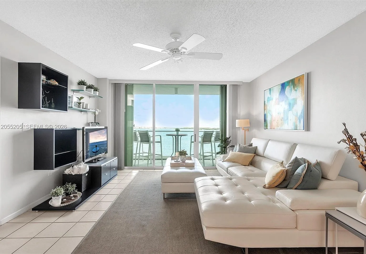 St Louis Condo — Photo 1