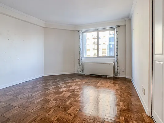 Rented by Halstead Real Estate | media 22