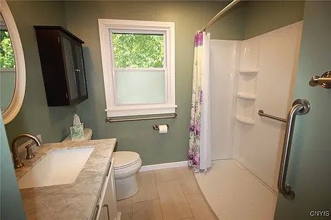 5th image of 301 Winchester Rd