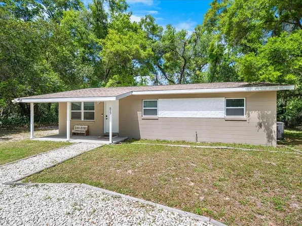 517 E Main St, Bronson, FL 32621