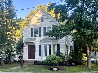 46 Pearl St, Camden, ME 04843