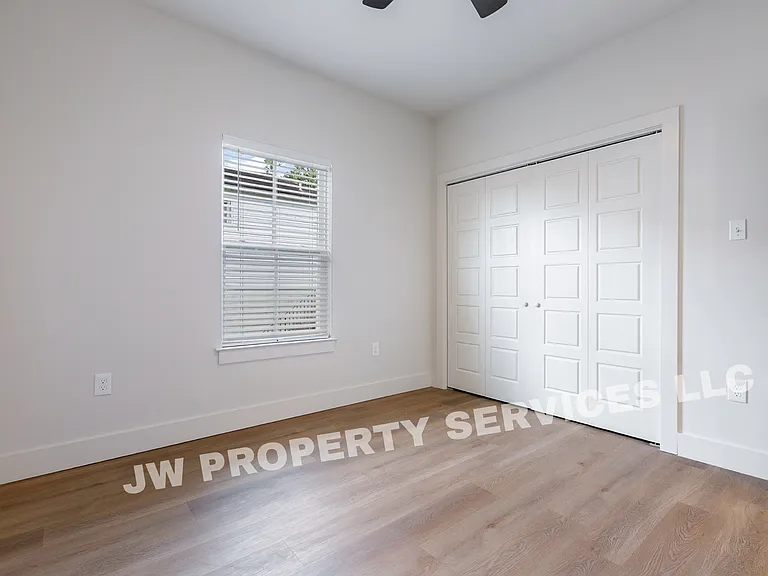 3016 Spain St — Photo 6