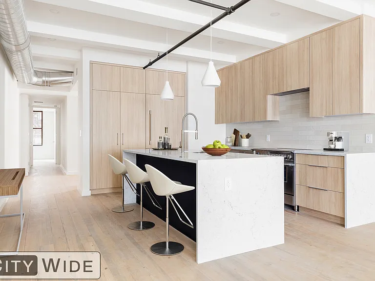 83 Warren St #5 — Photo 4