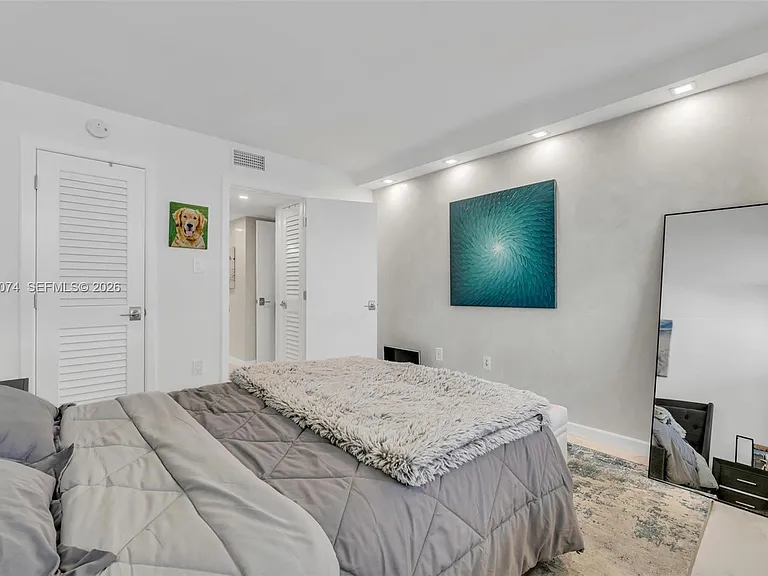 18071 Biscayne Blvd #901 — Photo 23