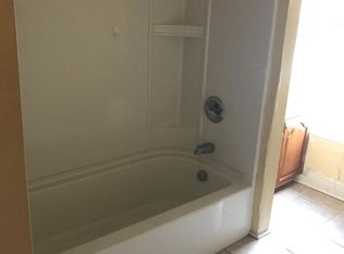 86 Wells St, Manchester, CT 06040