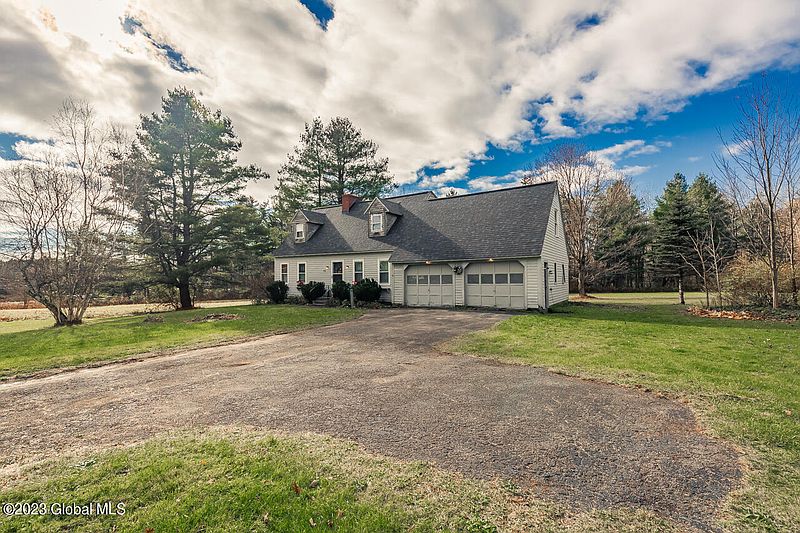 2nd image of 119 Hart Road