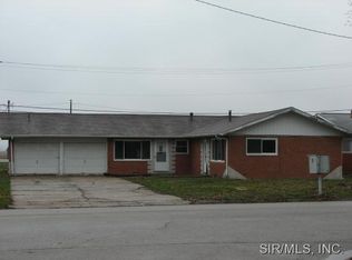 10 Eastgate Dr, Granite City, IL 62040