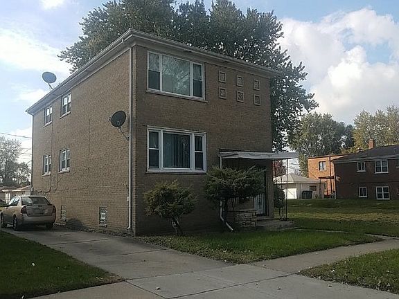 3rd image of 707 Sibley Blvd