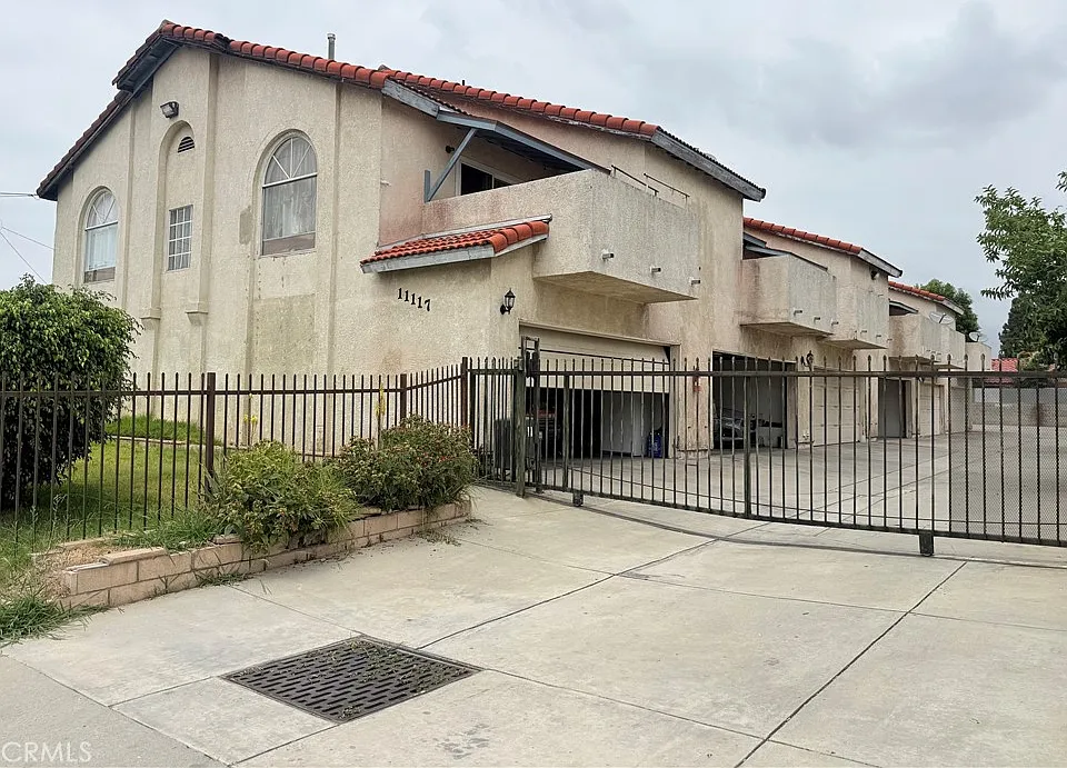 11117 Klingerman St #4