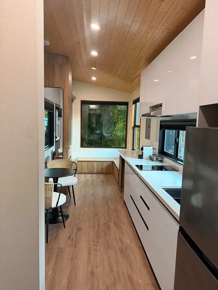 Studio, 400 sqft, $1,500 — Photo 1