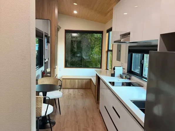 1444 NE 2nd Ave, Fort Lauderdale, FL 33304