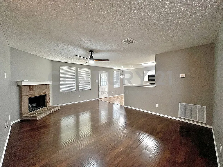 1412 Anna Lea Ln — Photo 2