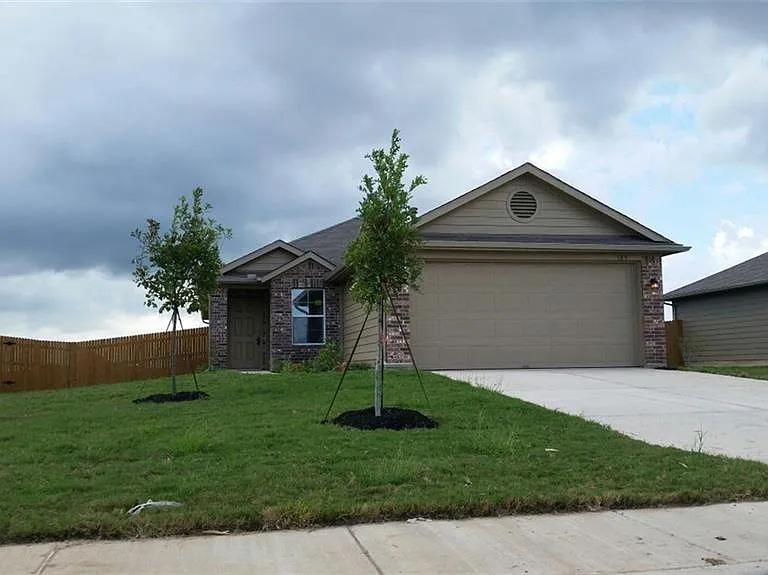 185 Voss — Photo 1